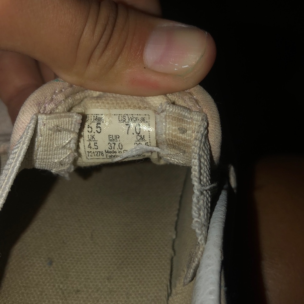 Vans - Picture 7 of 7